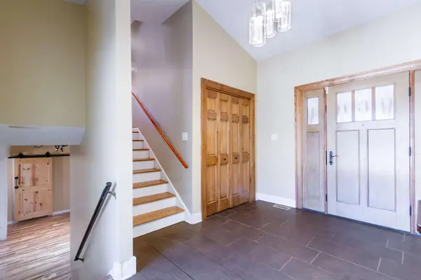 3N046 Lakeview CT, West Chicago, IL 60185