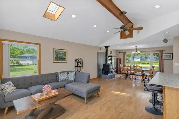 3410 WOODLAND CIR, Island Lake, IL 60042