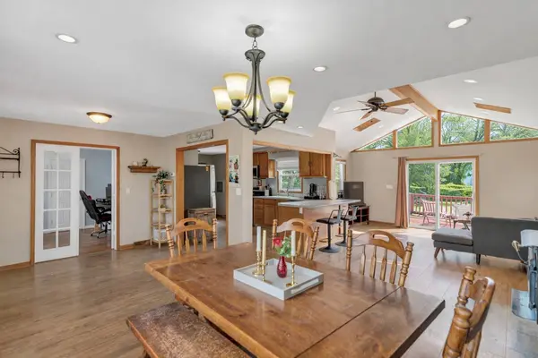 3410 WOODLAND CIR, Island Lake, IL 60042