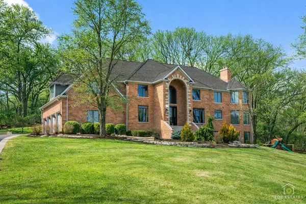 25676 N Canyon Creek CT, Barrington, IL 60010