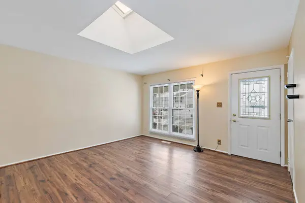 213 Villa RD, Streamwood, IL 60107