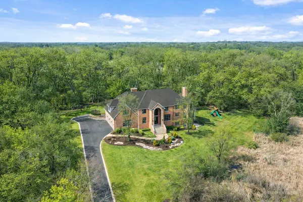 25676 N Canyon Creek CT, Barrington, IL 60010