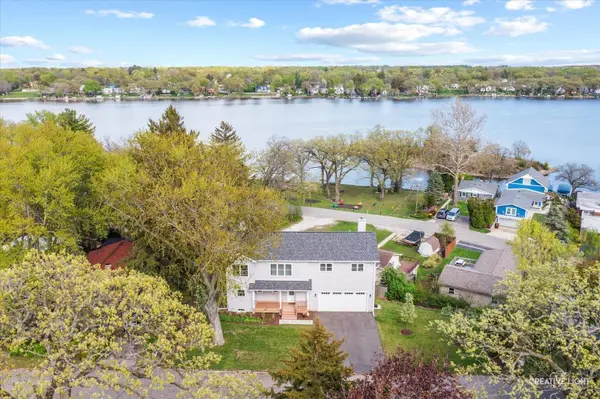 4520 W Shore DR, Wonder Lake, IL 60097