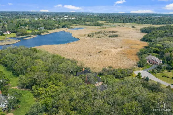 25676 N Canyon Creek CT, Barrington, IL 60010