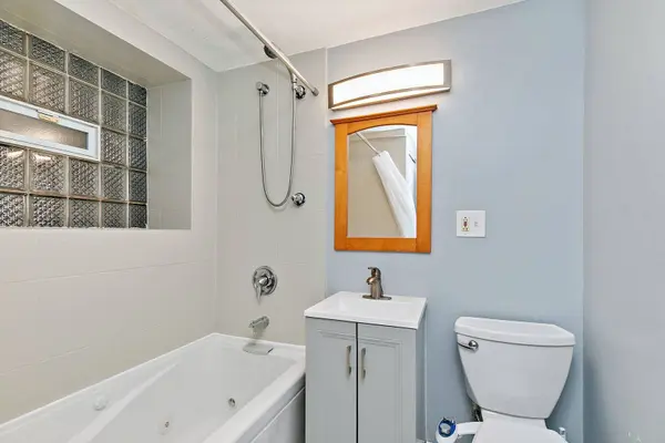 4556 N Kostner AVE #G, Chicago, IL 60630