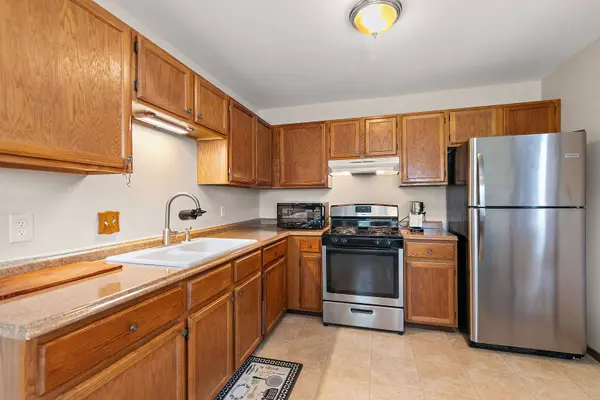 313 N Huntington DR, Mchenry, IL 60050