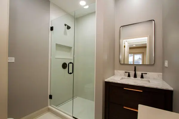 129 W Stimmel ST #1, West Chicago, IL 60185