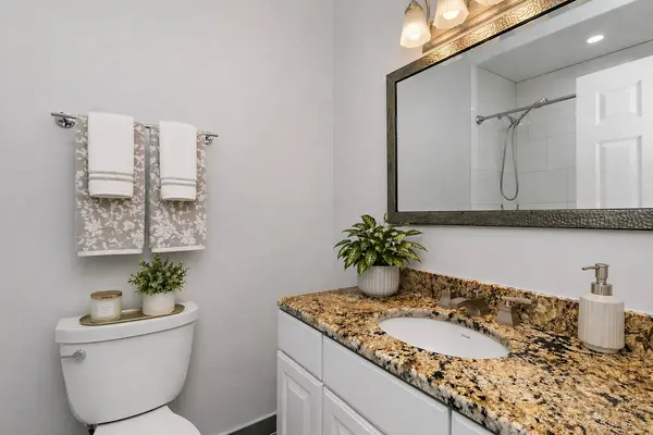 5400 Astor LN #411, Rolling Meadows, IL 60008