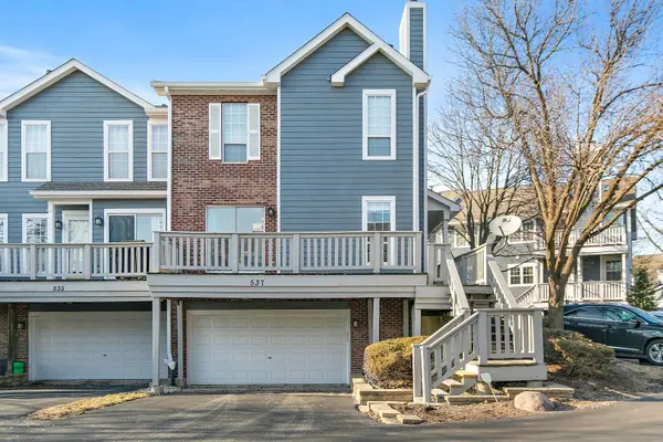 537 W Parkside DR, Palatine, IL 60067