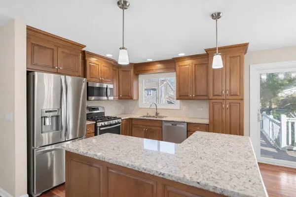 24W474 Surf CT, Naperville, IL 60540