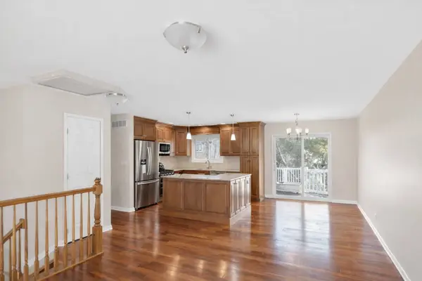 24W474 Surf CT, Naperville, IL 60540