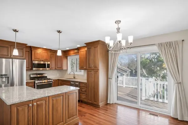 24W474 Surf CT, Naperville, IL 60540