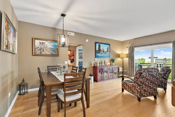 104 N Plum Grove RD #504, Palatine, IL 60067