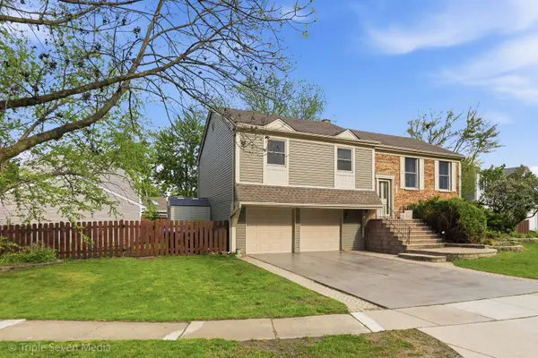 2109 Hitching Post LN, Schaumburg, IL 60194