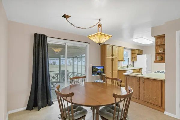 187 Alfred DR, Sycamore, IL 60178