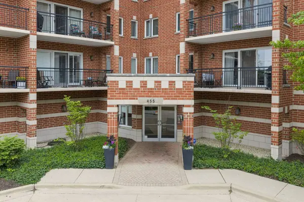 455 W Front ST #201, Wheaton, IL 60187