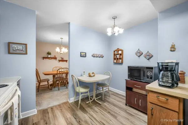 1605 E Central RD #301A, Arlington Heights, IL 60005