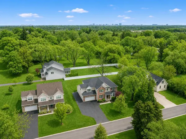 1551 E Olive ST, Palatine, IL 60074