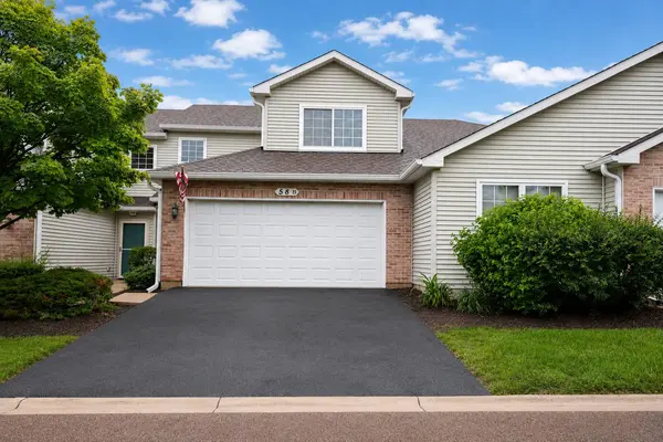 58 Rolling Oaks RD #B, Sugar Grove, IL 60554