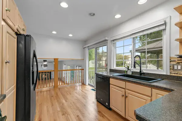 772 Balboa TER E, Bartlett, IL 60103