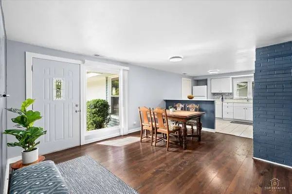 231 Webster LN, Schaumburg, IL 60193