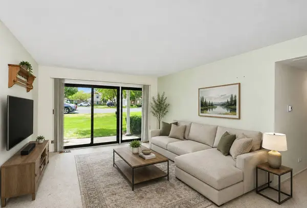 234 Deerpath CT #D1, Schaumburg, IL 60193