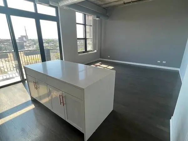833 W 15th PL #814, Chicago, IL 60608