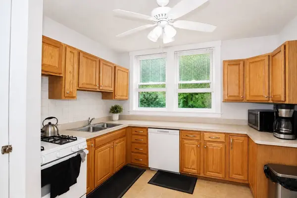 1504 Pitner AVE, Evanston, IL 60201