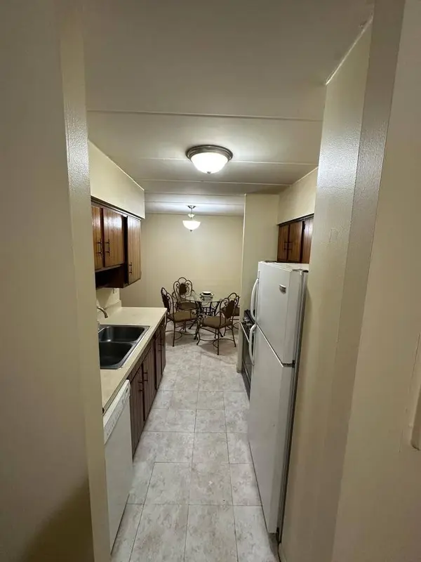 300 Roselle RD #419, Schaumburg, IL 60193