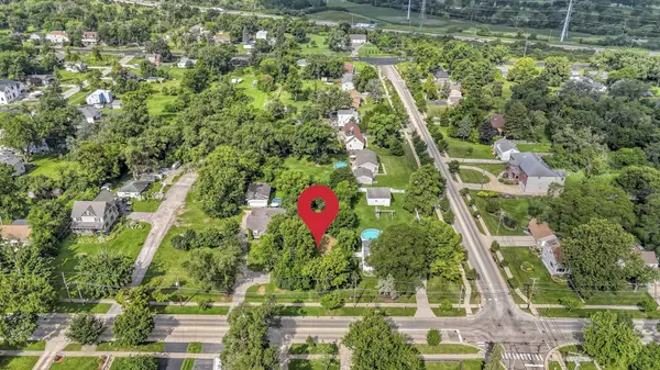 608 S Finley RD, Lombard, IL 60148