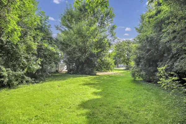 608 S Finley RD, Lombard, IL 60148