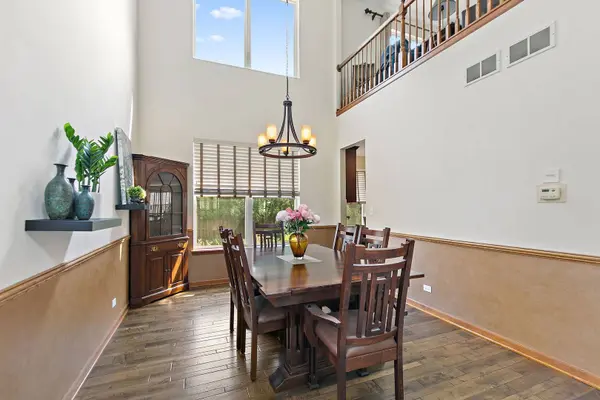 1871 Cooper LN, Algonquin, IL 60102