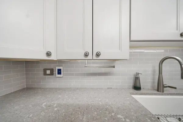 7639 N Eastlake TER #1D, Chicago, IL 60626