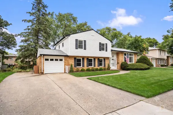 1340 E Rosita DR, Palatine, IL 60074