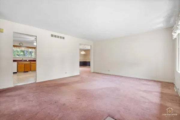 1420 N Hickory AVE, Arlington Heights, IL 60004