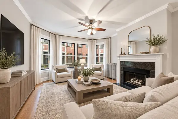 7639 N Eastlake TER #1D, Chicago, IL 60626