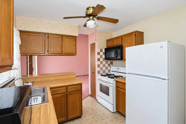 7510 Washington ST, Hanover Park, IL 60133