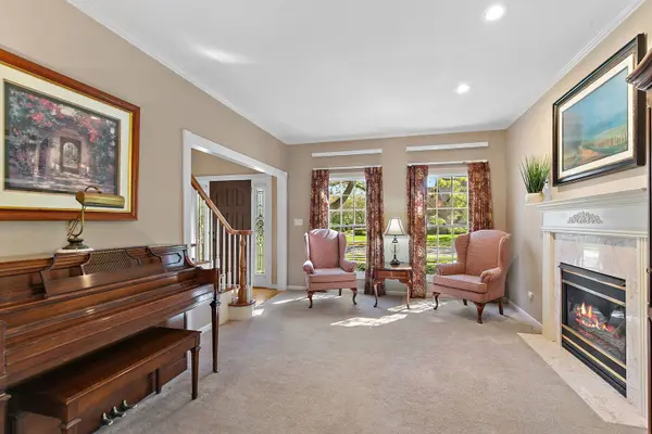 924 Merrill New RD, Sugar Grove, IL 60554