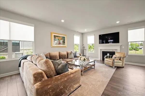 4116 Chelsea Manor CIR, Aurora, IL 60504