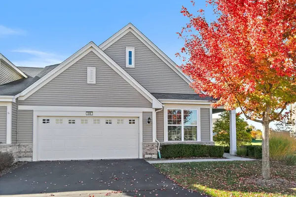 646 N Falls CIR, Pingree Grove, IL 60140