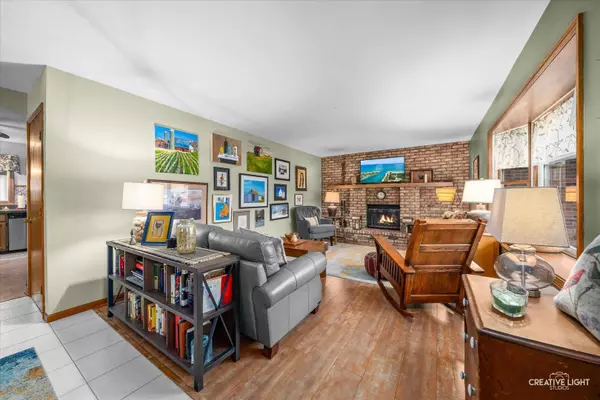 7392 Galena RD, Bristol, IL 60512