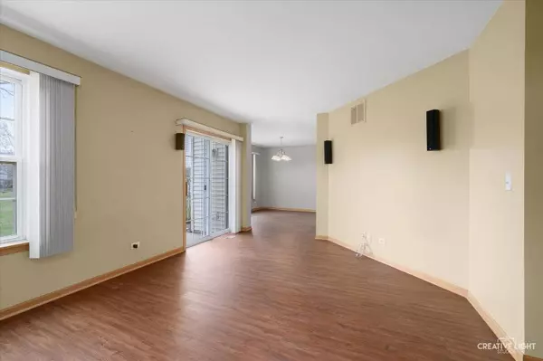 1943 WAVERLY WAY #1943, Montgomery, IL 60538