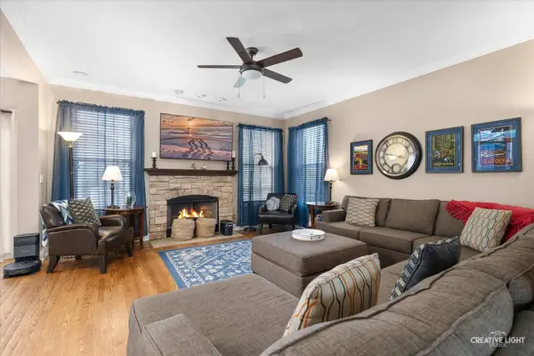 1442 Cornell CIR, Sugar Grove, IL 60554