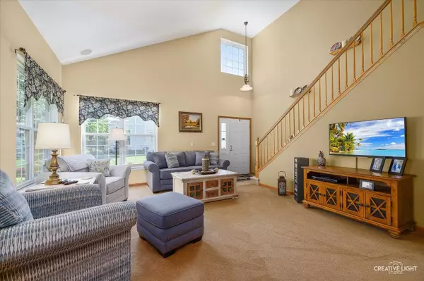 518 Mallard LN #F, Sugar Grove, IL 60554