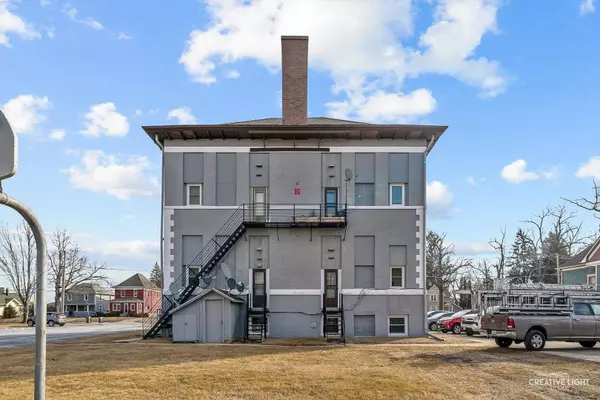 163 S Main ST, Sugar Grove, IL 60554