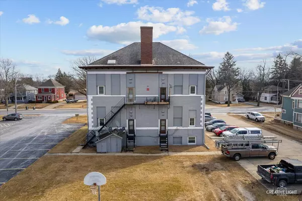 163 S Main ST, Sugar Grove, IL 60554