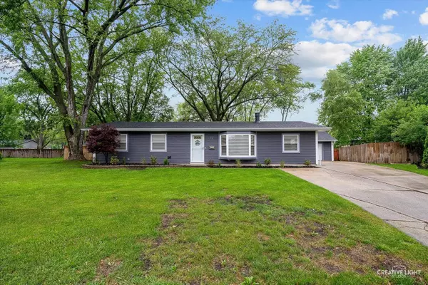 19 Crescent CT, Montgomery, IL 60538