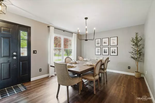 51 W Prairiefield AVE, Cortland, IL 60112