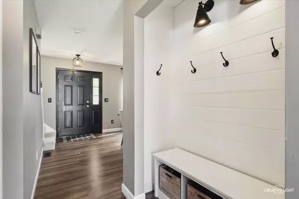 51 W Prairiefield AVE, Cortland, IL 60112