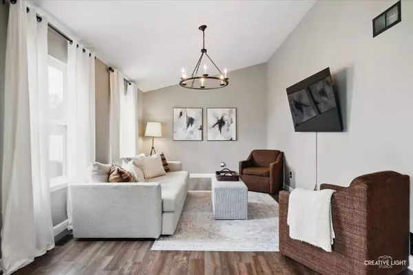 51 W Prairiefield AVE, Cortland, IL 60112